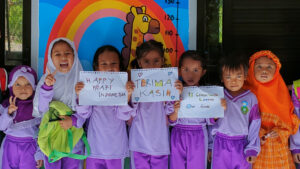 From Plastic Waste to Quality Education: Block Solutions Indonesia and Happy Hearts Indonesia Rebuild Schools with Recycled Plastic Raw Materials